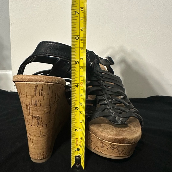 Maurices Black Wedge Sandals 7.5 - Picture 7 of 7